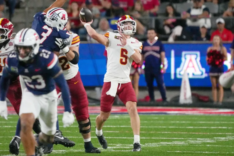 Cyclones have no answer for Arizona